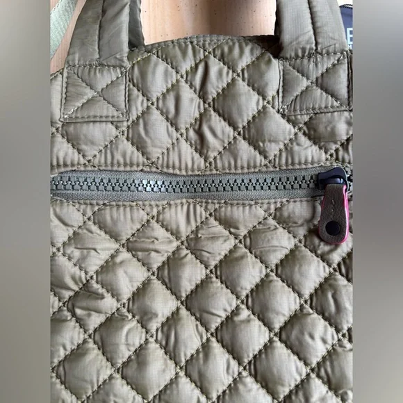 BC Handbags Quilted Crossbody Tote – Olive Green (NWT) - Picture 3 of 10